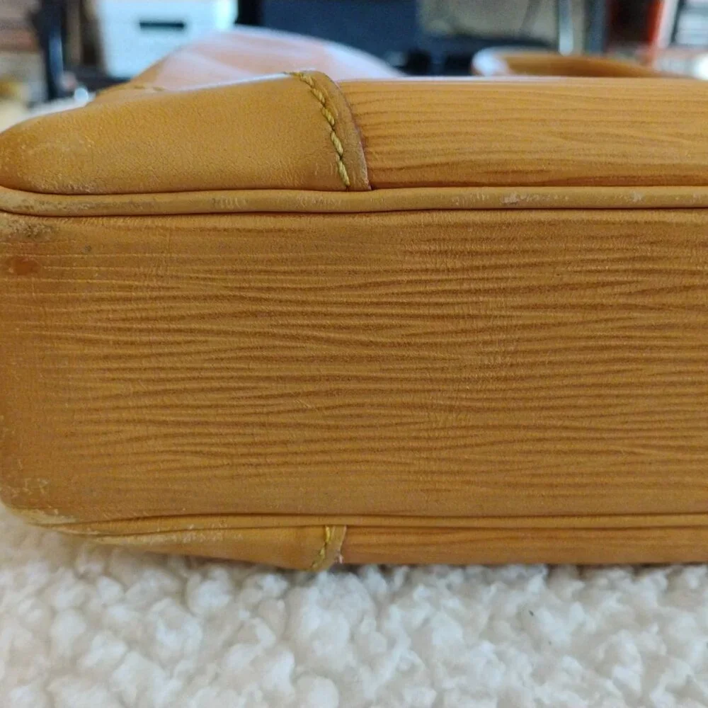 Louis Vuitton Epi Leather Porte Documents Travel Briefcase Men Women